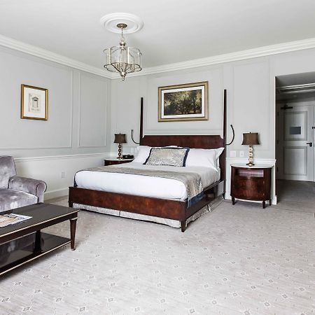 The Charleston Place 외부 사진