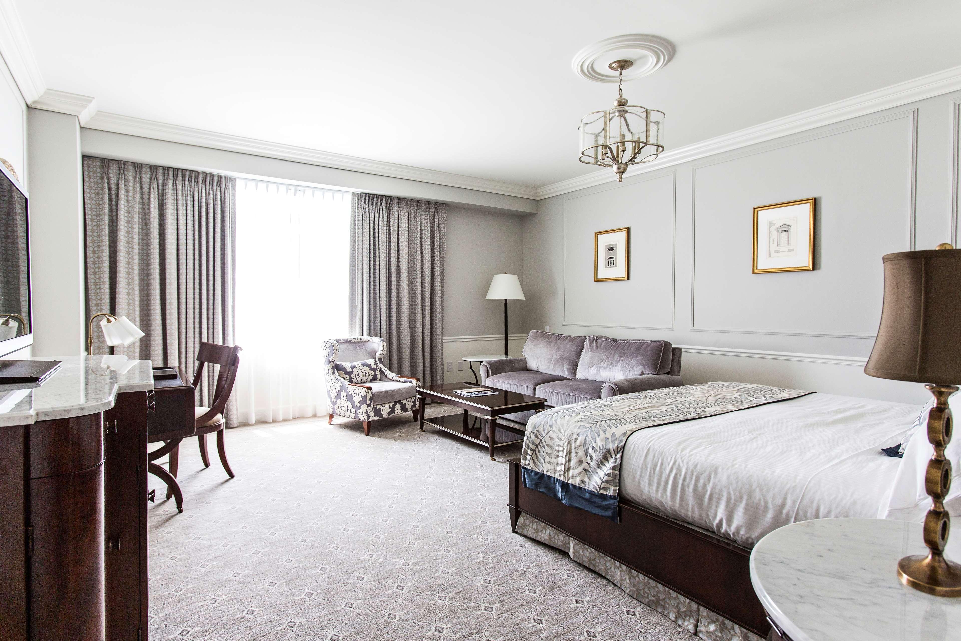 The Charleston Place 외부 사진