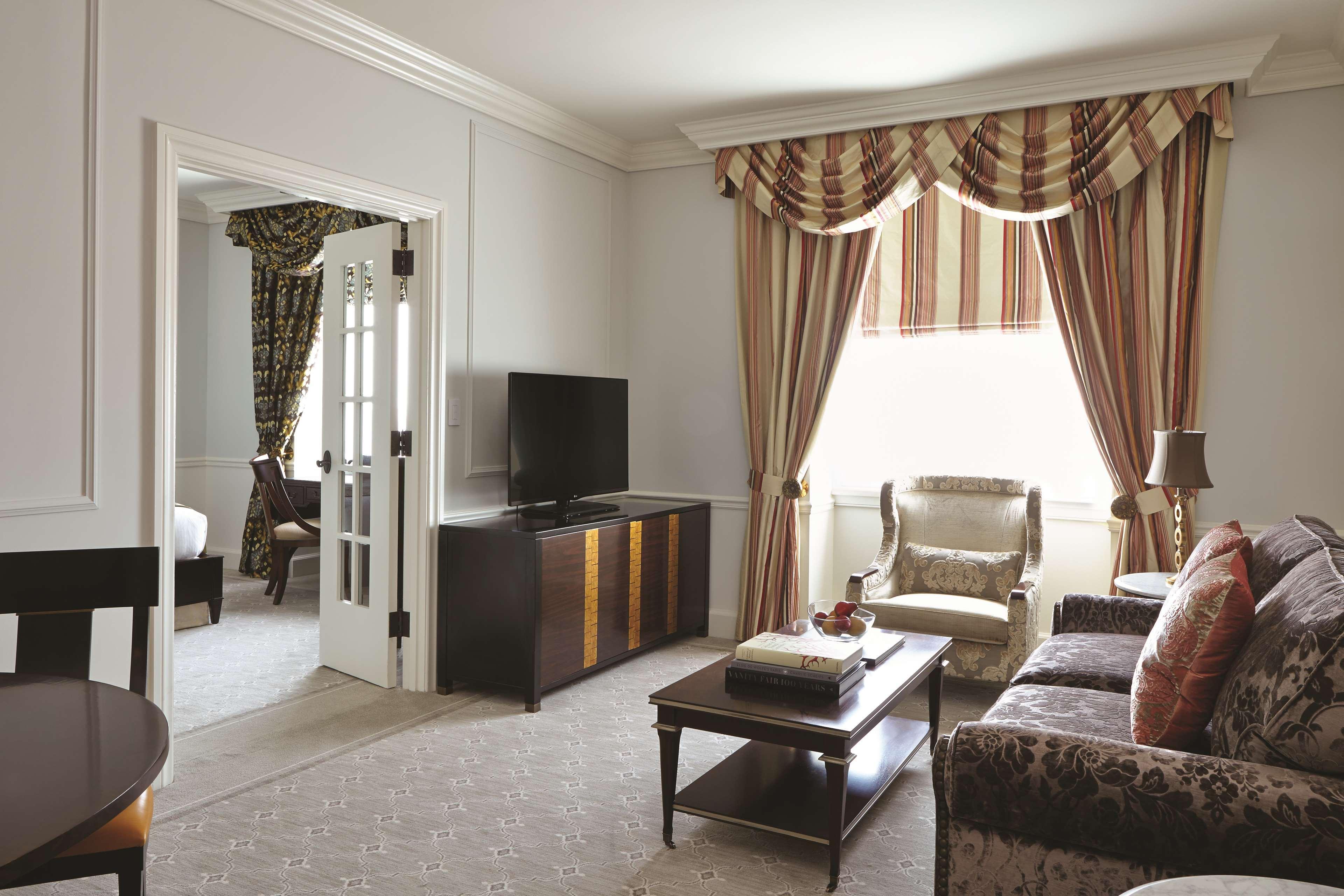 The Charleston Place 외부 사진
