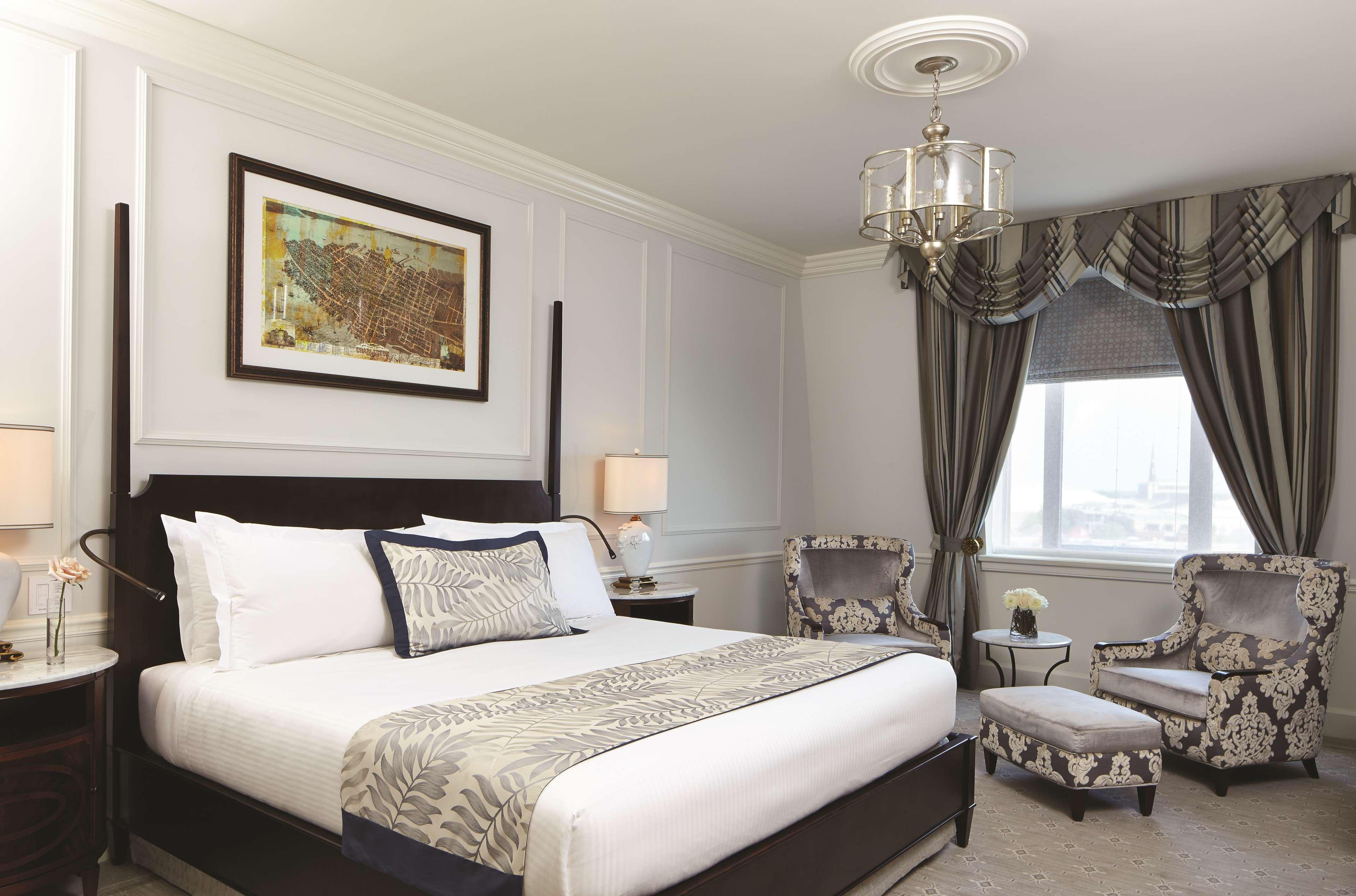 The Charleston Place 외부 사진