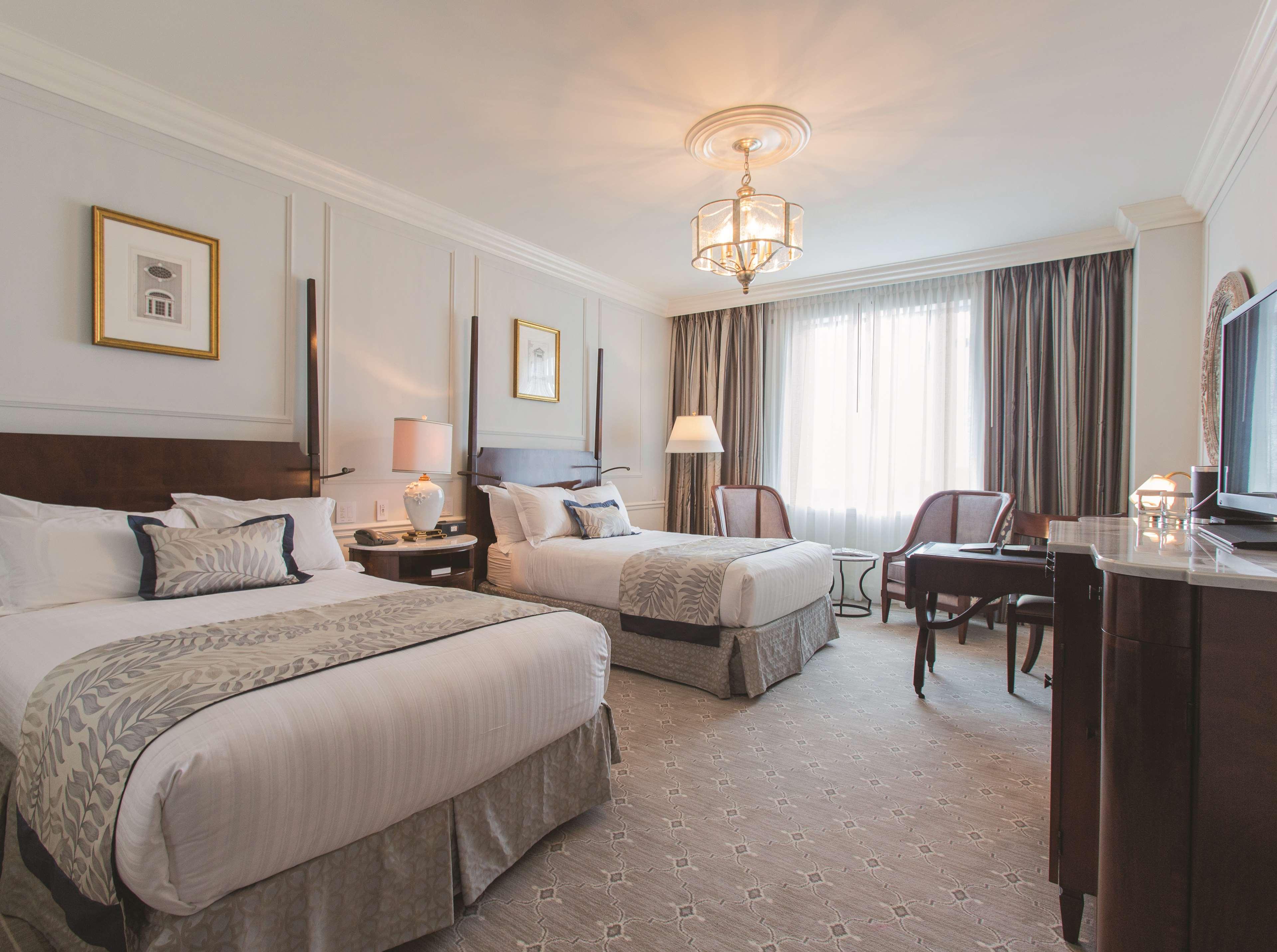 The Charleston Place 외부 사진