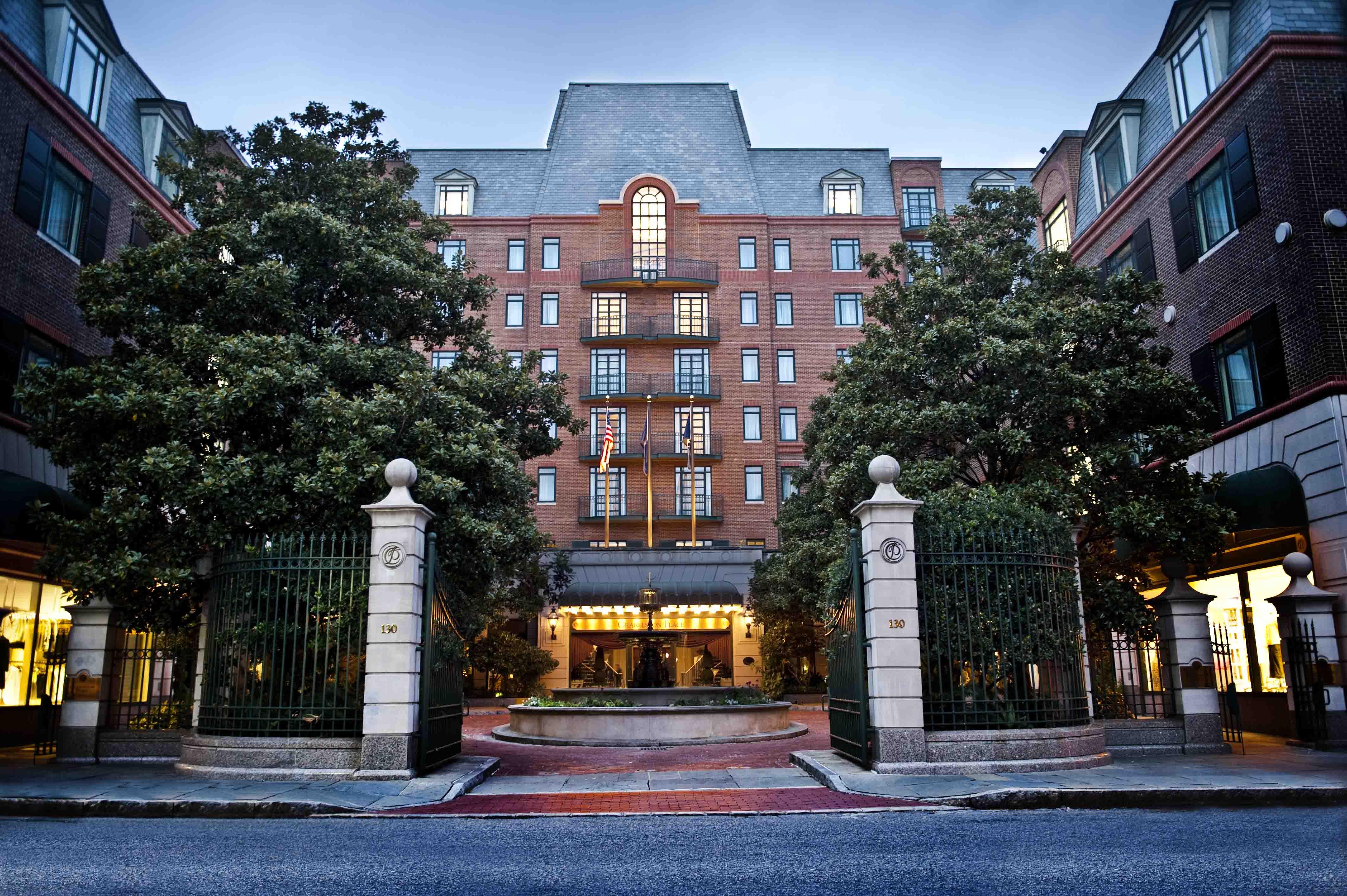 The Charleston Place 외부 사진