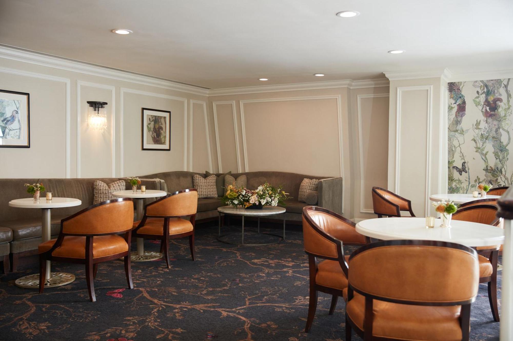 The Charleston Place 외부 사진